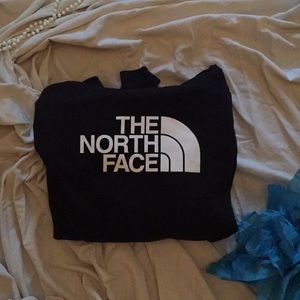 NWOT The North Face hoodie!!